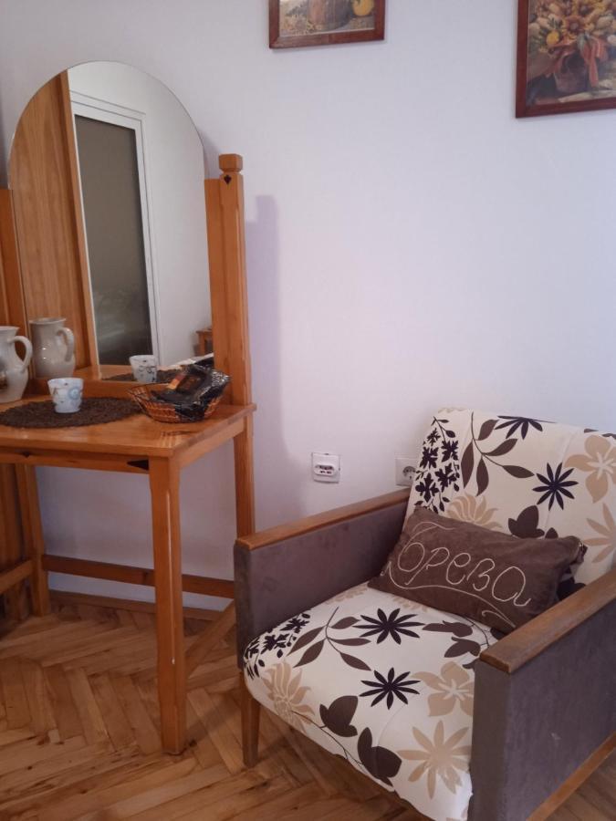 Apartman Breza Ruma Exteriér fotografie